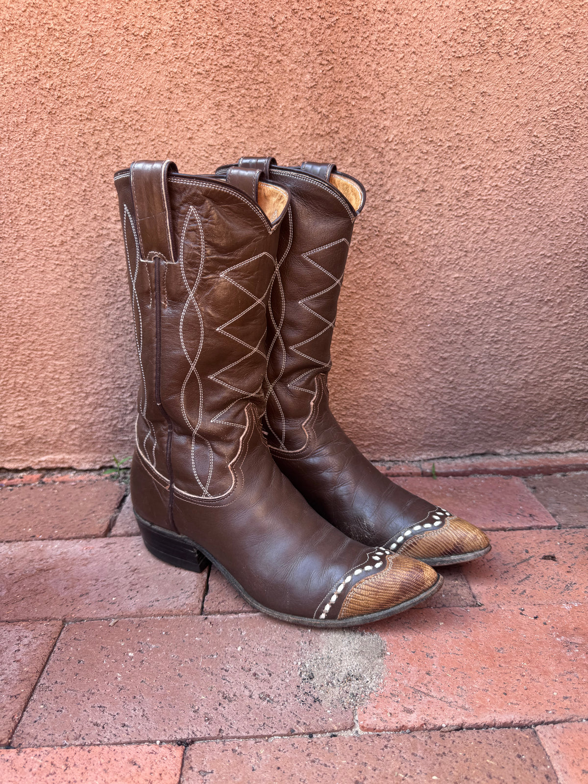 Vintage Chocolate Brown Boots with Lizard Toe