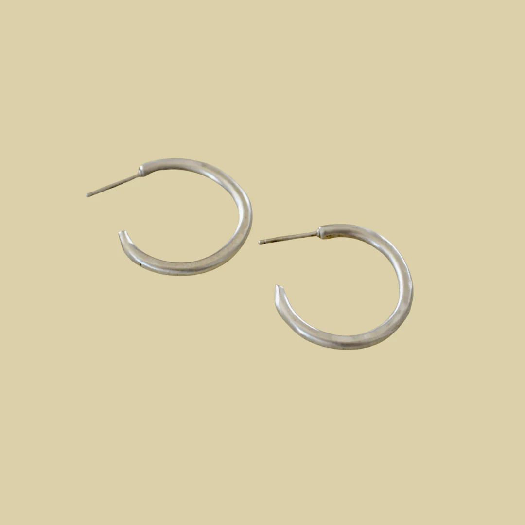 Oro Hoop Earrings