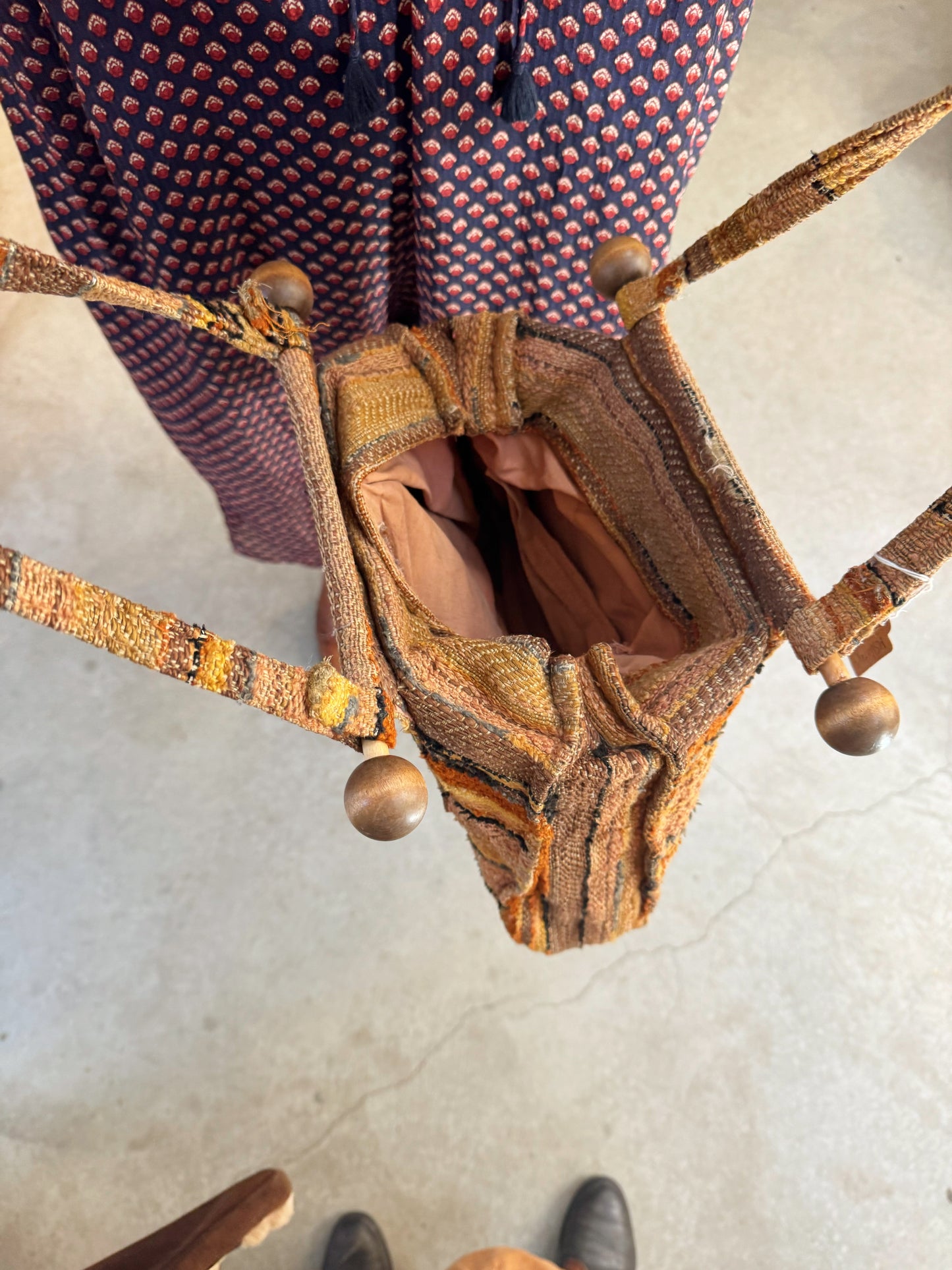 !970's Woven Shoulder Bag