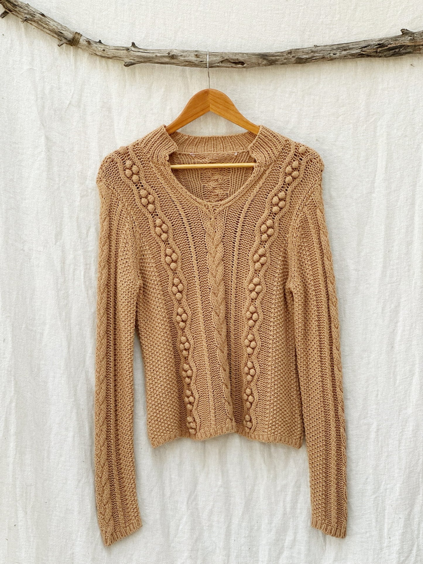 Vintage Cable Knot V-neck Sweater